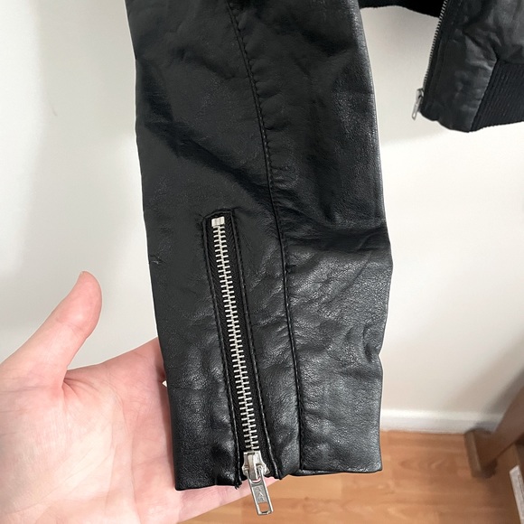 H&M Biker jacket in faux leather - Picture 3 of 3